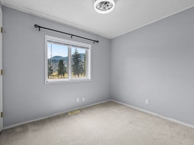 Luxury estate at 5090 Mackinnon Road, Peachland, BC — photo 14