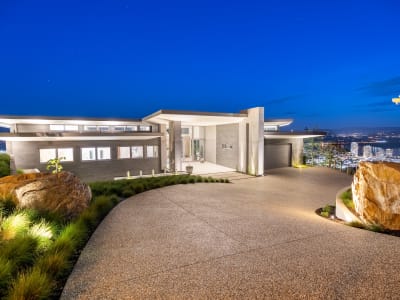 Luxury estate at Kelowna — photo 3