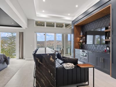 Luxury estate at 112 Sunset Boulevard, Vernon, BC — photo 10