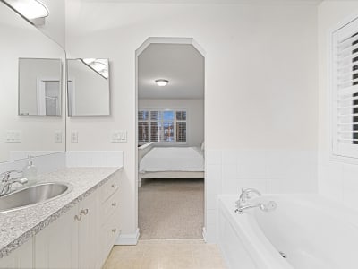Luxury estate at 192 West Lakeview Place, Chestermere, AB — photo 14