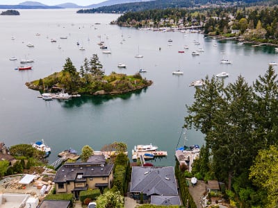 Luxury estate at Brentwood Bay, BC — photo 29