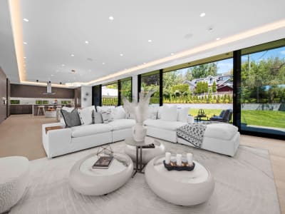 Luxury estate at 680 Westhyde Place, North Vancouver, BC — photo 17