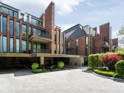 Luxury estate at 7 Dale Avenue, Toronto, ON — photo 2