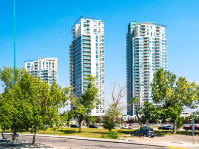 Luxury estate at 99 Spruce Place Southwest #2102, Calgary, AB — photo 6
