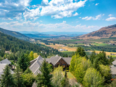 Luxury estate at 3006 Coachwood Crescent, North Okanagan, BC — photo 27