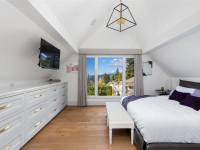 Luxury estate at 1388 21st Street, West Vancouver — photo 13