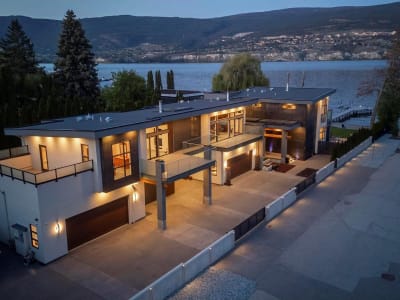 Luxury estate at 704 Stonor Street, Summerland, BC — photo 1