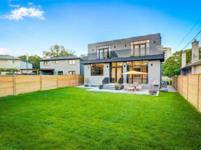 Luxury estate at 16 Lemonwood Drive, Etobicoke, ON — photo 13