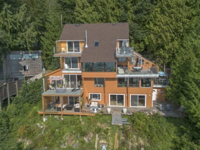 Luxury estate at 270 Mountain Drive, Lions Bay, BC — photo 1