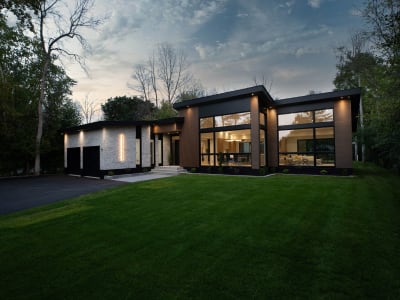 Luxury estate at 22 York Street, Collingwood, ON — photo 1
