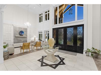 Luxury estate at 8486 Harvie Road, Surrey, BC — photo 4