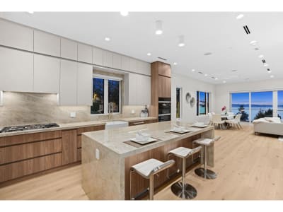 Luxury estate at 14799 Oxenham Avenue, White Rock, BC — photo 8