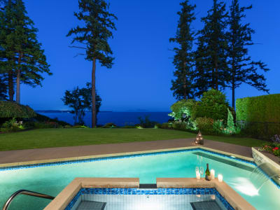 Luxury estate at South Surrey — photo 25