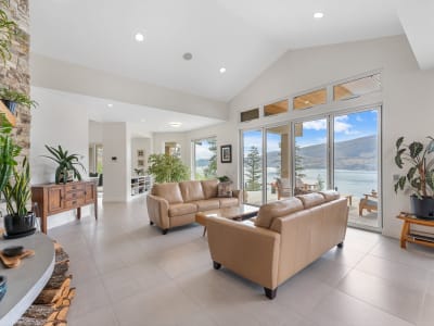 Luxury estate at 328 Lochview Road, Kelowna, BC — photo 17