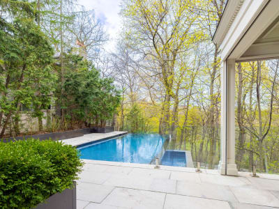 Luxury estate at 20 Cluny Drive, Toronto, ON — photo 4