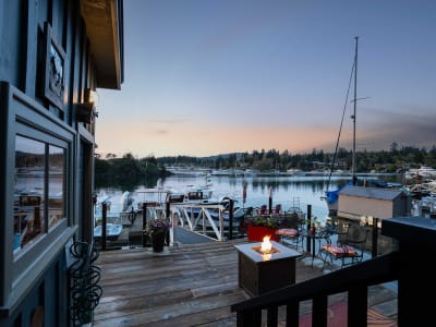 Luxury estate at Brentwood Bay, BC — photo 8