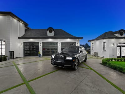 Luxury estate at 14433 28th Avenue, Surrey, BC — photo 6