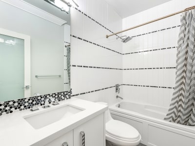 Luxury estate at West Vancouver, BC — photo 22