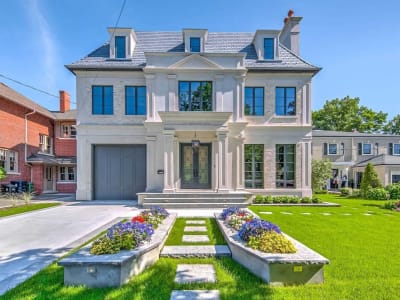 Luxury estate at 211 Glencairn Avenue, Toronto — photo 1