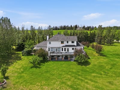 Luxury estate at 266096 1020 Drive East, De Winton, AB — photo 2