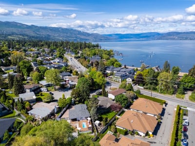 Luxury estate at 624 Armour Crescent, Kelowna, BC — photo 7