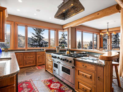 Luxury estate at 3820 Sunridge Drive, Whistler, BC — photo 10