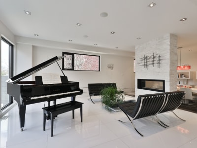 Luxury estate at 647 Montbeck Crescent, Mississauga, ON — photo 8