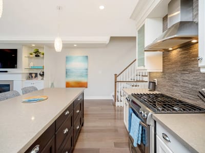 Luxury estate at 19 Lake Street unit 18, Grimsby, ON — photo 14