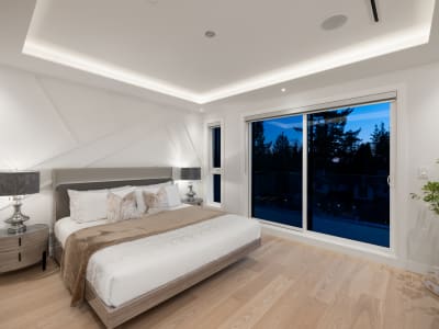 Luxury estate at 838 East 14th Street, North Vancouver, BC — photo 6