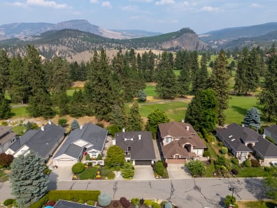 Luxury estate at 3889 Gallaghers Grange, Kelowna, BC — photo 6