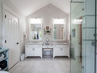 Luxury estate at 136 Deerview Lane, Anmore, BC — photo 16