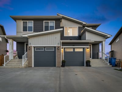 Luxury estate at 158 Carringvue Park Northwest, Calgary, AB — photo 2