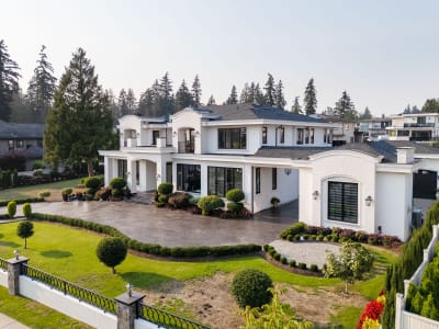 Luxury estate at 13083 57 Avenue, Surrey, BC — photo 2