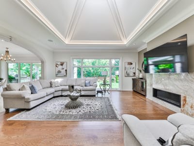 Luxury estate at 1511 Broadmoor Avenue, Mississauga, ON — photo 8