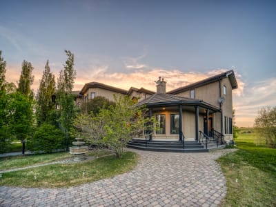 Luxury estate at 40 Blueridge Bay, Calgary, AB — photo 5