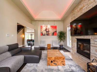 Luxury estate at 199 Rue des Français, Mont-Saint-Hilaire, QC — photo 10