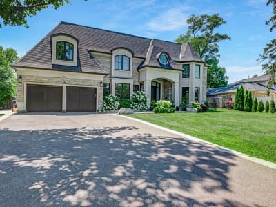 Luxury estate at 714 Atoka Drive, Mississauga, ON — photo 2