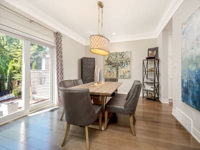 Luxury estate at 19 Lake Street unit 18, Grimsby, ON — photo 8