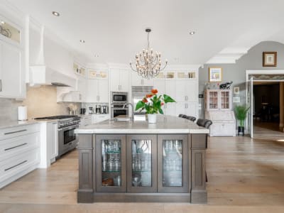 Luxury estate at 18638 54A Avenue, Surrey, BC — photo 12