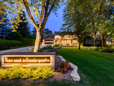 Luxury estate at 264 Rue du Champ-Doré, Saint-Mathieu-de-Beloeil, QC — photo 1