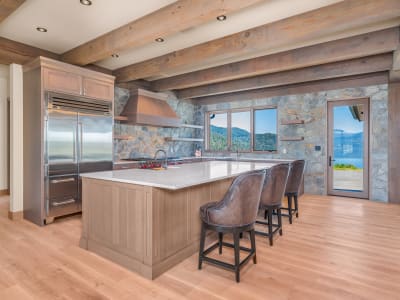 Luxury estate at 8399 Bench Row Road, Vernon, BC — photo 11