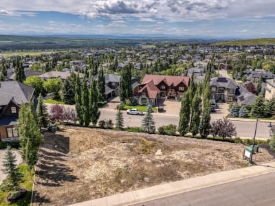 Luxury estate at 7695 Elkton Drive Southwest, Calgary, AB — photo 5