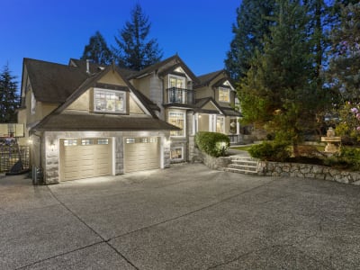 Luxury estate at 8208 Government Road, Burnaby — photo 3