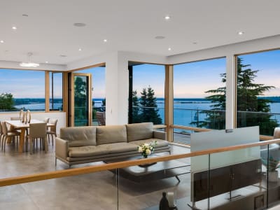 Luxury estate at 15493 Royal Avenue, White Rock, BC — photo 3