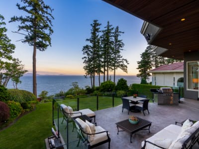Luxury estate at South Surrey — photo 10