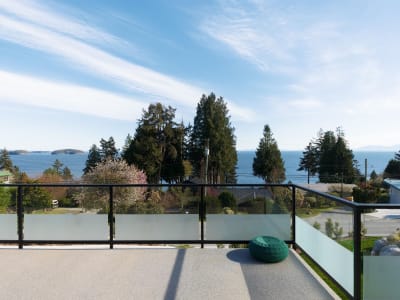 Luxury estate at 980 Gower Point Road, Gibsons, BC — photo 11