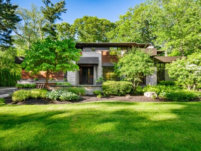Luxury estate at 777 Shadeland Avenue, Burlington, ON — photo 2