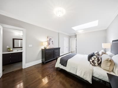 Luxury estate at 1098 Lakeshore Road West, Oakville, ON — photo 17
