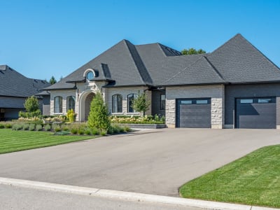 Luxury estate at 11 August Crescent, Otterville, ON — photo 1