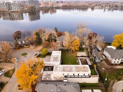 Luxury estate at 2457 Av. Joseph-Edouard-Samson, Montreal — photo 2